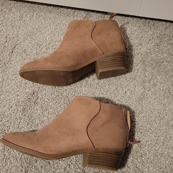 Booties - Picture 5 of 8